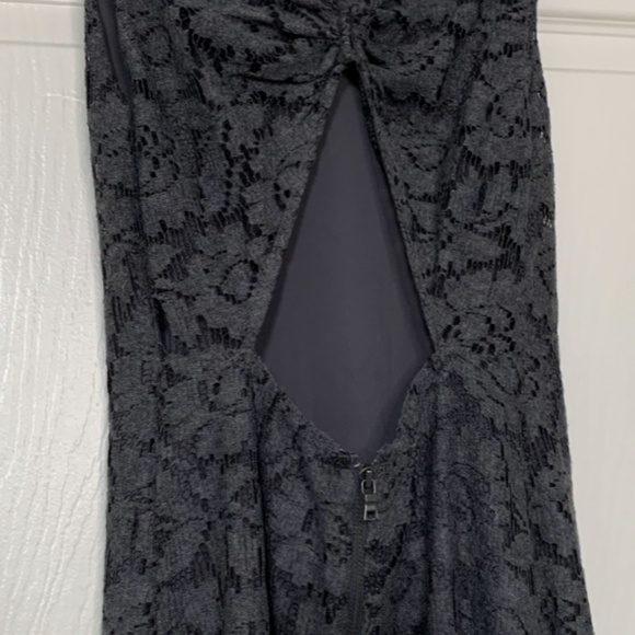 Alice&Olivia Open-Back Lace Maxi Dress - Picture 3 of 5